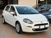 Usata Fiat Punto Lounge 74 CV (54 kW) 2015 Bianco Utilitaria
