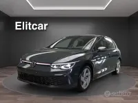 Begagnad VW Golf VIII GTI 245 HK (180 kW) 2024 Grå Sedan
