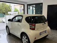 Usata Toyota iQ 68 CV (50 kW) 2010 Bianco Utilitaria