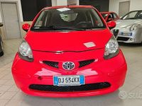 Usata Toyota Aygo Sol 67 CV (49 kW) 2007 Rosso Utilitaria