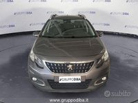 Usata Peugeot 2008 Allure 100 CV (73 kW) 2018 Grigio SUV