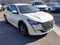 Usata Peugeot e-208 Allure 99 kW (135 CV) 2023 Bianco Utilitaria