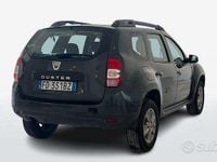 Usata Dacia Duster Lauréate 109 CV (80 kW) 2016 Grigio scuro SUV