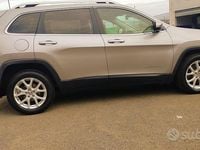Usata Jeep Cherokee 140 CV (102 kW) 2015 Grigio SUV
