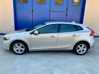 Usata Volvo V40 Kinetic 150 CV (110 kW) 2017 Grigio metallizzato Berlina