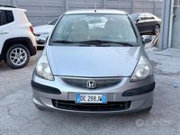 Usata Honda Jazz 83 CV (61 kW) 2006 Grigio Utilitaria