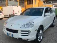 Usata Porsche Cayenne 239 CV (175 kW) 2010 Bianco SUV
