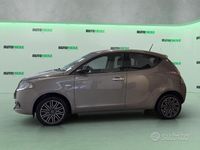 Usata Lancia Ypsilon Gold 69 CV (50 kW) 2023 Grigio Utilitaria