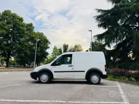 Usata Ford Transit Connect 90 CV (66 kW) 2008 Bianco Monovolume