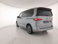 Nuova VW Multivan Life 150 CV (110 kW) 2026 Argento mono metallizzato Monovolume