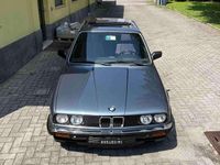 Begagnad BMW 323 Efficient Dynamics 139 HK (102 kW) 1983 Blå