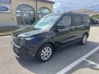 Usata Ford Tourneo Courier Titanium 125 CV (91 kW) 2024 Agate black Monovolume
