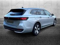 Usata VW Passat Business 150 CV (110 kW) 2024 Argento metallizzato Station wagon