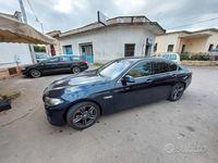 Usata BMW 525 Luxury Line 218 CV (160 kW) 2016 Blu Berlina