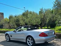 Usata Mercedes SL350 245 CV (180 kW) 2004 Argento Coupé