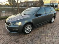 Usata Skoda Octavia Executive 116 CV (85 kW) 2019 Grigio Station wagon