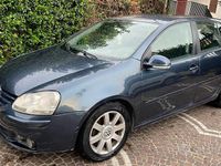 Usata VW Golf IV Sportline 140 CV (102 kW) 2004 Blu Utilitaria