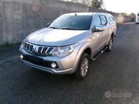 Usata Mitsubishi L200 183 CV (134 kW) 2015 Grigio Pick-up