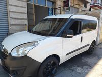 Usata Opel Combo 69 CV (50 kW) 2016 Bianco Monovolume