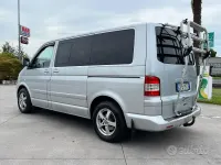 Usata VW Multivan Highline 131 CV (96 kW) 2004 Argento Monovolume