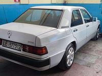 Usata Mercedes 190 75 CV (55 kW) 1989 Bianco Berlina