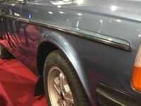 Usata Volvo 240 145 CV (106 kW) 1983 Blu Berlina