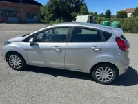 Usata Ford Fiesta Titanium 82 CV (60 kW) 2013 Grigio Berlina
