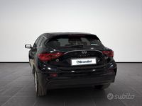 Usata Infiniti Q30 Premium 109 CV (80 kW) 2016 Nero SUV