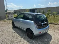 Usata Lancia Ypsilon 75 CV (55 kW) 2007 Grigio Utilitaria