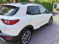 Usata Kia Stonic 101 CV (74 kW) 2023 Bianco SUV