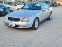 Usata Mercedes SLK200 193 CV (141 kW) 1999 Argento Cabrio