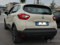 Usata Renault Captur 90 CV (66 kW) 2014 Beige SUV