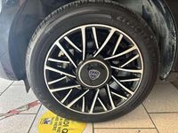 Usata Lancia Ypsilon Platinum 69 CV (50 kW) 2024 Nero Utilitaria