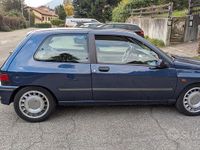 Usata Renault Clio 135 CV (99 kW) 1993 Blu Berlina
