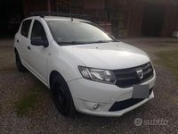 Usata Dacia Sandero 75 CV (55 kW) 2013 Bianco Berlina