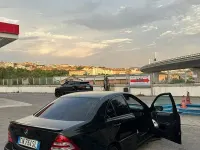 Usata Mercedes C200 122 CV (89 kW) 2005 Nero Berlina