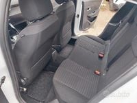 Usata Peugeot 208 Allure 101 CV (74 kW) 2023 Bianco Utilitaria