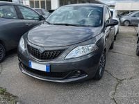 Usata Lancia Ypsilon Silver 69 CV (50 kW) 2023 Grigio Utilitaria
