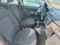 Begagnad Mazda 2 75 HK (55 kW) 2007 Grå Halvkombi