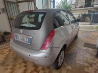 Usata Lancia Ypsilon 69 CV (50 kW) 2006 Grigio Utilitaria