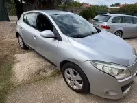 Usata Renault Mégane III 110 CV (80 kW) 2010 Grigio Berlina