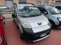 Usata Peugeot TePee Outdoor 73 CV (53 kW) 2012 Argento Station wagon