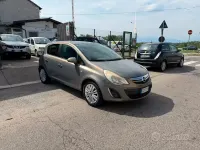 Usata Opel Corsa Cosmo 86 CV (63 kW) 2011 Marrone Utilitaria