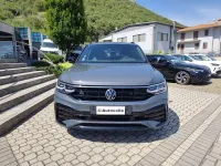 Usata VW Tiguan R-line 150 CV (110 kW) 2023 Grigio SUV