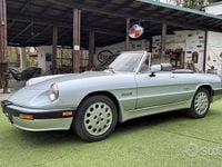 Usata Alfa Romeo Spider Quadrifoglio Verde 125 CV (91 kW) 1987 Grigio Cabrio