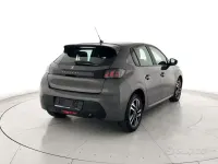 Usata Peugeot 208 Allure 101 CV (74 kW) 2023 Grigio Utilitaria