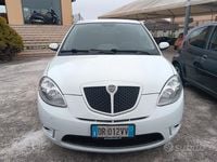 Usata Lancia Ypsilon 105 CV (77 kW) 2008 Bianco Utilitaria