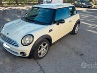Usata Mini ONE 74 CV (54 kW) 2009 Beige Utilitaria