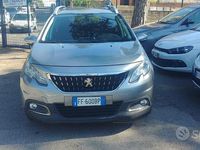 Usata Peugeot 2008 75 CV (55 kW) 2016 Grigio SUV