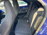 Usata Toyota Aygo Trend 72 CV (52 kW) 2023 Blu Utilitaria